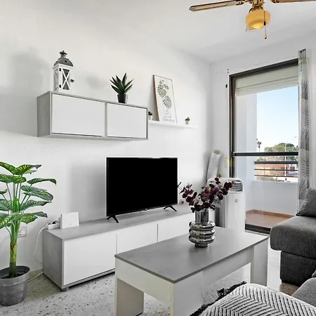 Almar Apartment *